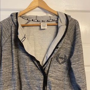 Victoria Secrets Pink Lg Zipper sweatshirt